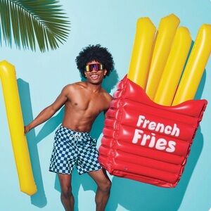 Sun Squad French Fry Novelty Float - Yellow/Red 6 piece 
6+